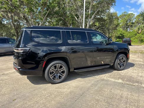 New 2026 Jeep Grand Wagoneer 2WD image 3