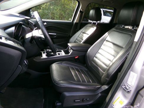 Used 2017 Ford Escape Titanium image 15