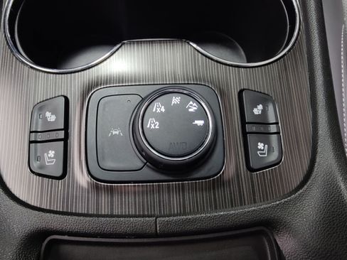 Used 2021 GMC Acadia SLT w/ Premium Package AWD/4WD image 25