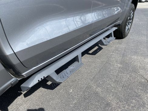 Used 2023 Chevrolet Colorado LT w/ LT Convenience Package III image 38