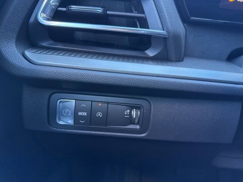 New 2026 Chevrolet Traverse LT w/ LPO, Floor Liner Package FWD image 36