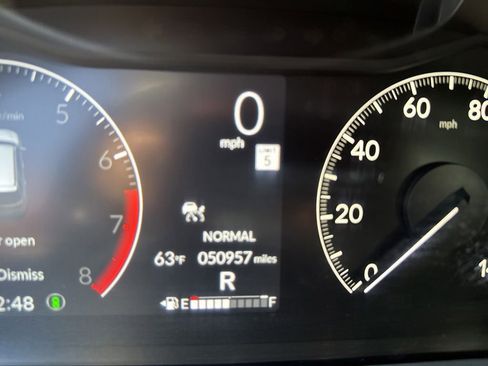 Used 2023 Honda Pilot EX-L image 11