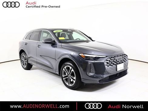 Certified 2025 Audi Q5 Premium w/ Convenience Package AWD/4WD image 1