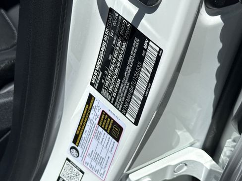 New 2026 Mercedes-Benz GLC 300 4MATIC image 27