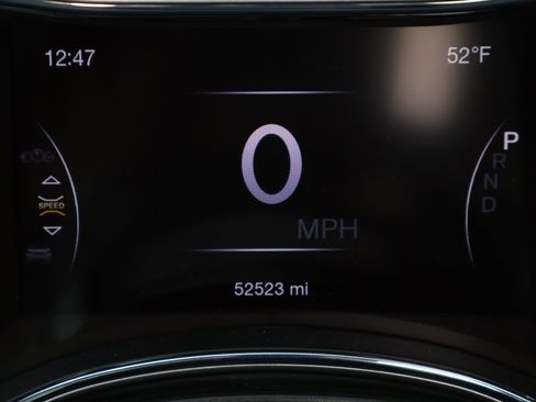 Used 2022 Jeep Grand Cherokee Limited image 4