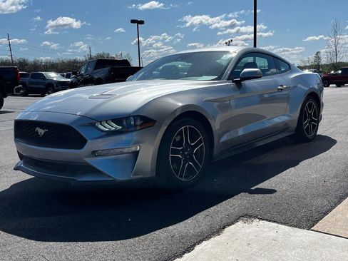 Used 2022 Ford Mustang Premium image 8
