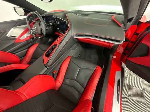 Used 2025 Chevrolet Corvette Z06 w/ Z07 Performance Package image 16