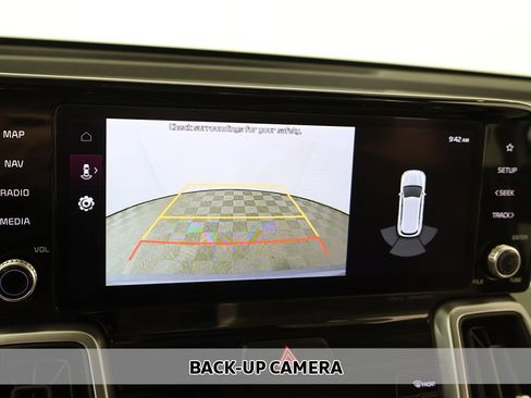 Used 2023 Kia Sorento S w/ Panoramic Sunroof Package FWD image 7