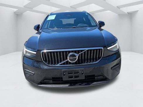 Certified 2025 Volvo XC40 B5 Core AWD/4WD image 13