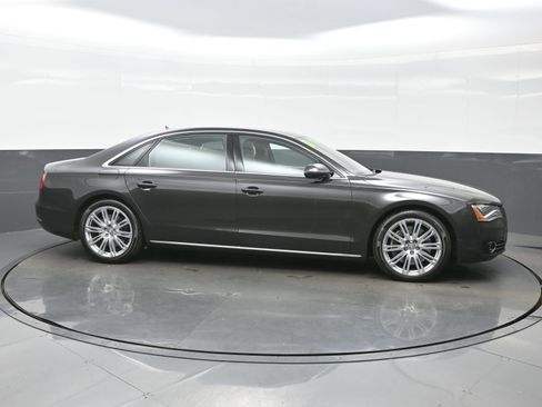 Used 2011 Audi A8 L 4.2 image 7