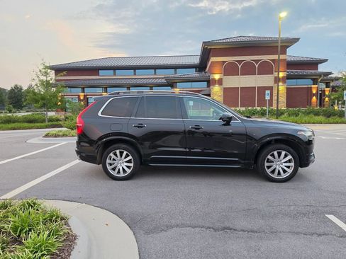 Used 2016 Volvo XC90 T6 Momentum w/ Protection Package Plus AWD/4WD image 5