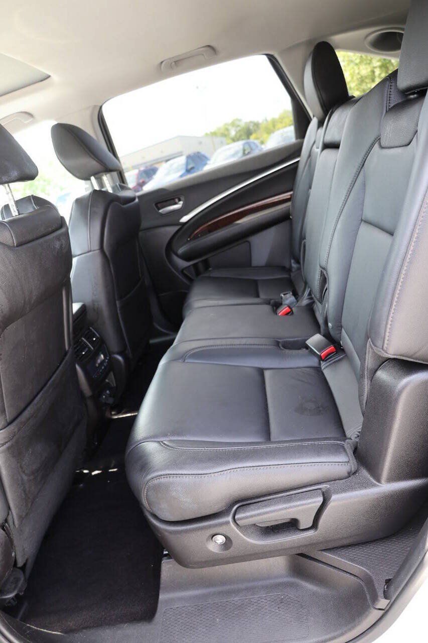 Used 2017 Acura MDX w/ Technology Package AWD/4WD image 18