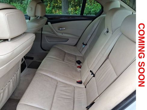 Used 2010 BMW 528i xDrive Sedan AWD/4WD image 11