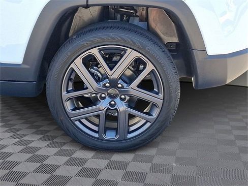 New 2026 Jeep Compass Limited image 5