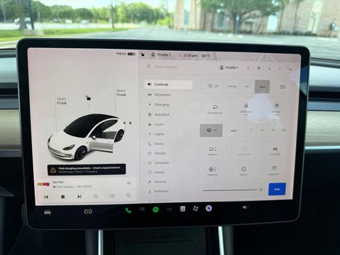 Used 2018 Tesla Model 3 Mid Range RWD image 25