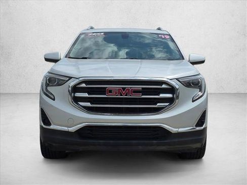 Used 2019 GMC Terrain SLT FWD image 2