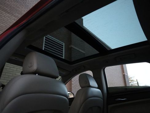 Used 2015 Cadillac SRX Luxury image 17