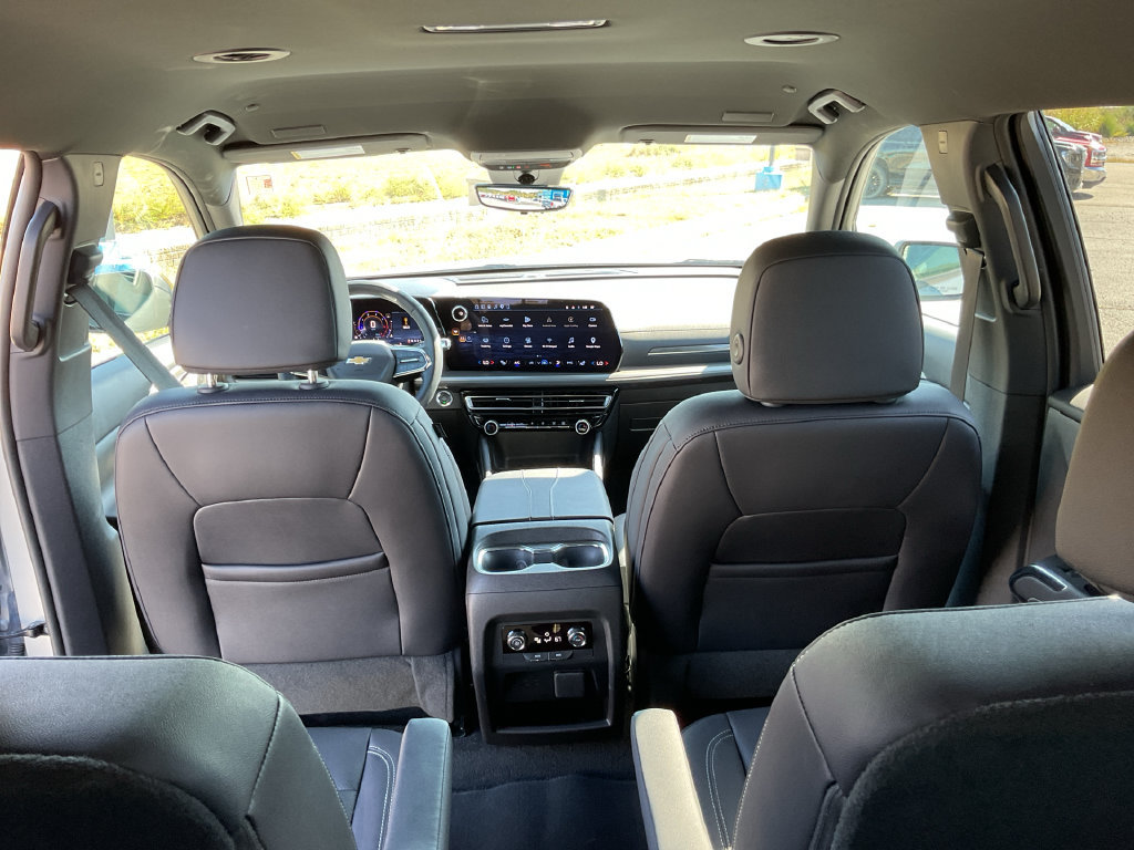 Used 2026 Chevrolet Traverse LT w/ Driver Confidence Package AWD/4WD image 31