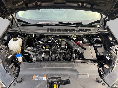 Used 2022 Ford Edge SEL image 9