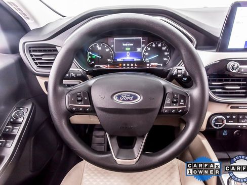 Used 2021 Ford Escape SE image 20