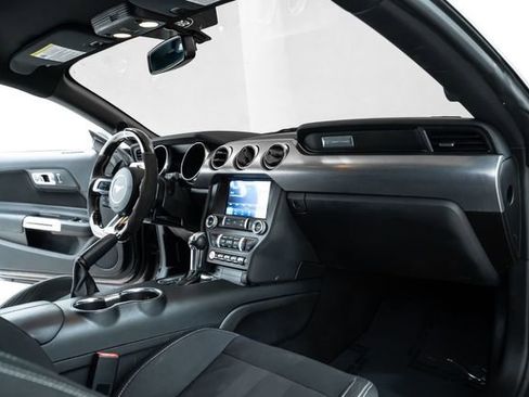 Used 2019 Ford Mustang GT image 21