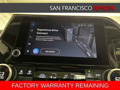 Certified 2025 Toyota Highlander XLE image 30