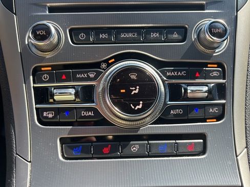 Used 2020 Lincoln MKZ Reserve w/ Luxury Package image 32