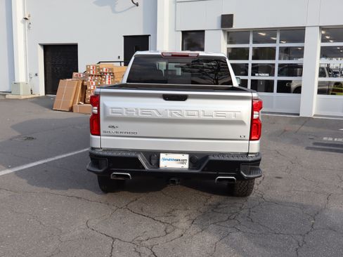 Used 2021 Chevrolet Silverado 1500 LT Trail Boss w/ Convenience Package II AWD/4WD image 9