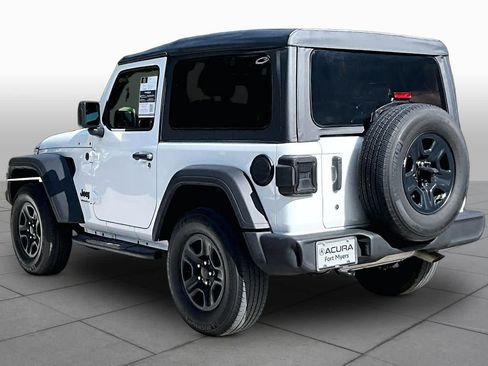 Used 2022 Jeep Wrangler Sport AWD/4WD image 11