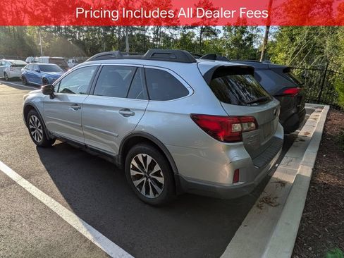 Used 2016 Subaru Outback 2.5i Limited AWD/4WD image 4