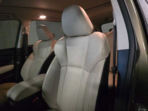 Used 2024 Subaru Ascent Limited w/ Technology Package image 28