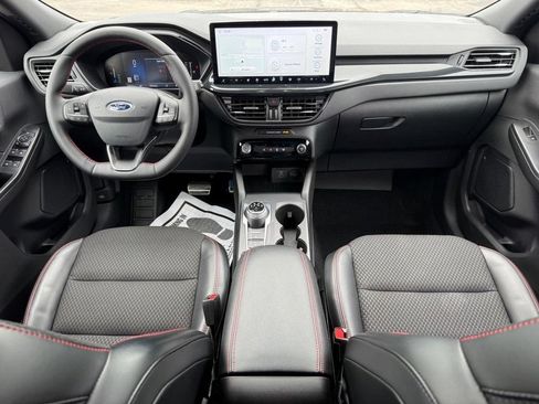 Used 2023 Ford Escape ST-Line w/ Tech Pack #1 AWD/4WD image 8