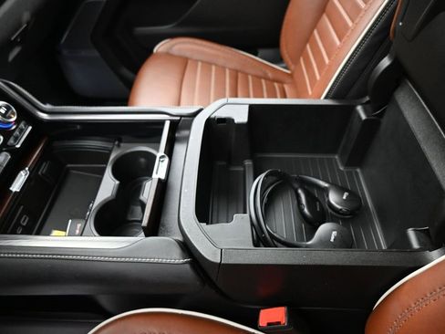 Used 2023 GMC Yukon XL Denali Ultimate image 18