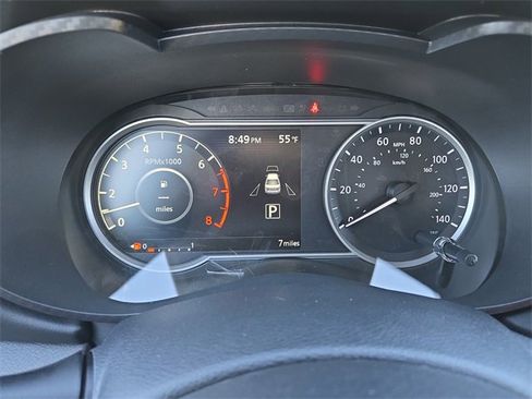 New 2025 Nissan Versa SR w/ Trunk Package image 35