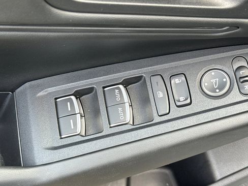 Used 2025 Honda Accord SE image 13