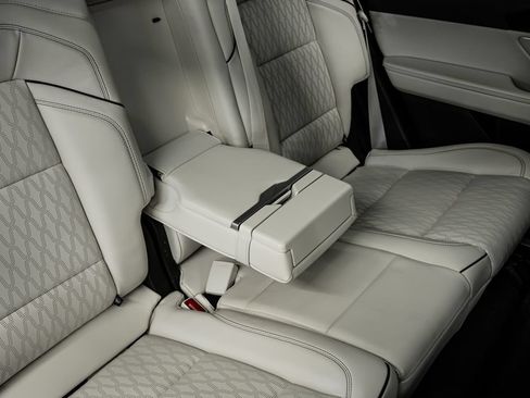 Used 2024 Lincoln Nautilus Black Label w/ Jet Appearance Package (87T) AWD/4WD image 33