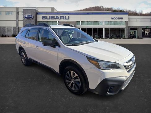 Used 2020 Subaru Outback 2.5i image 3