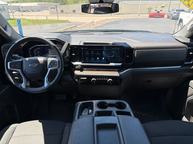 Used 2024 Chevrolet Silverado 1500 RST AWD/4WD image 30
