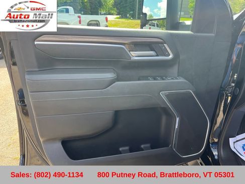 Used 2025 Chevrolet Silverado 3500 LT w/ Trail Boss Package AWD/4WD image 13