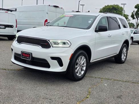 Certified 2023 Dodge Durango SXT Launch Edition AWD/4WD image 10