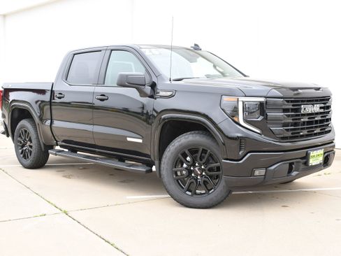 New 2026 GMC Sierra 1500 Elevation w/ LPO, Elevation Black Package image 2