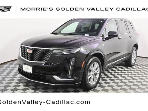 New 2025 Cadillac XT6 Luxury image 1