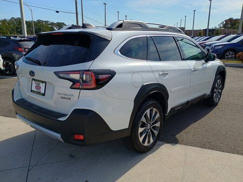 Certified 2025 Subaru Outback Touring image 5
