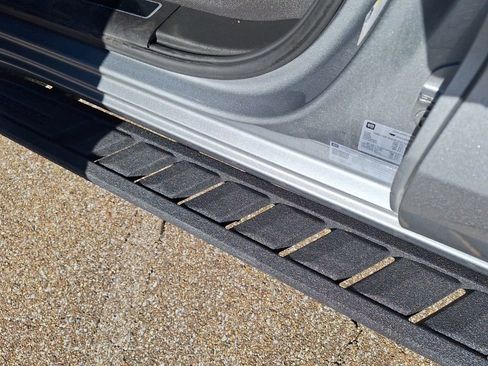 Used 2023 Chevrolet Silverado 1500 ZR2 image 19