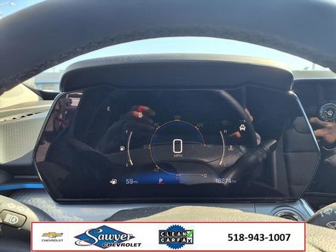 Used 2025 Chevrolet Trax LT w/ LT Convenience Package image 18