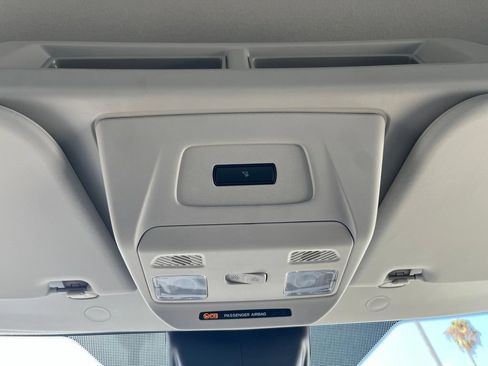 Used 2022 Ford E-Transit 148 High Roof w/ Load Area Protection Package RWD image 20