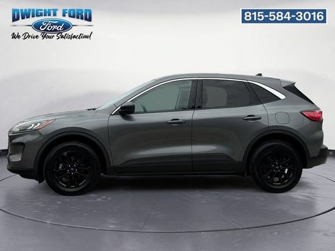 Certified 2022 Ford Escape SE w/ Convenience Package AWD/4WD image 2