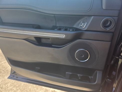 Used 2021 Ford Expedition XLT RWD image 22