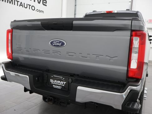 Used 2024 Ford F250 XLT AWD/4WD image 27