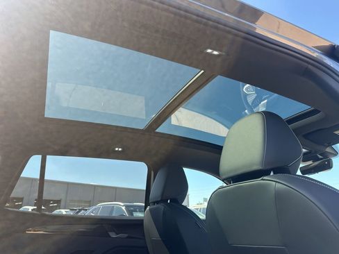 New 2026 Volkswagen Tiguan SE R-Line FWD image 19